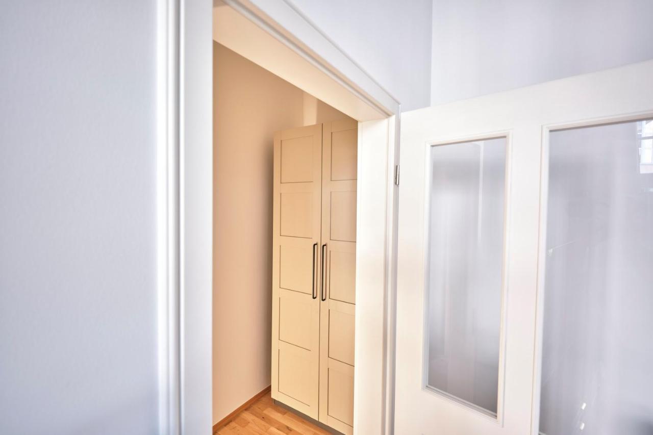 Historisches Deluxe Apartment Im Marianum Neuss Exterior photo