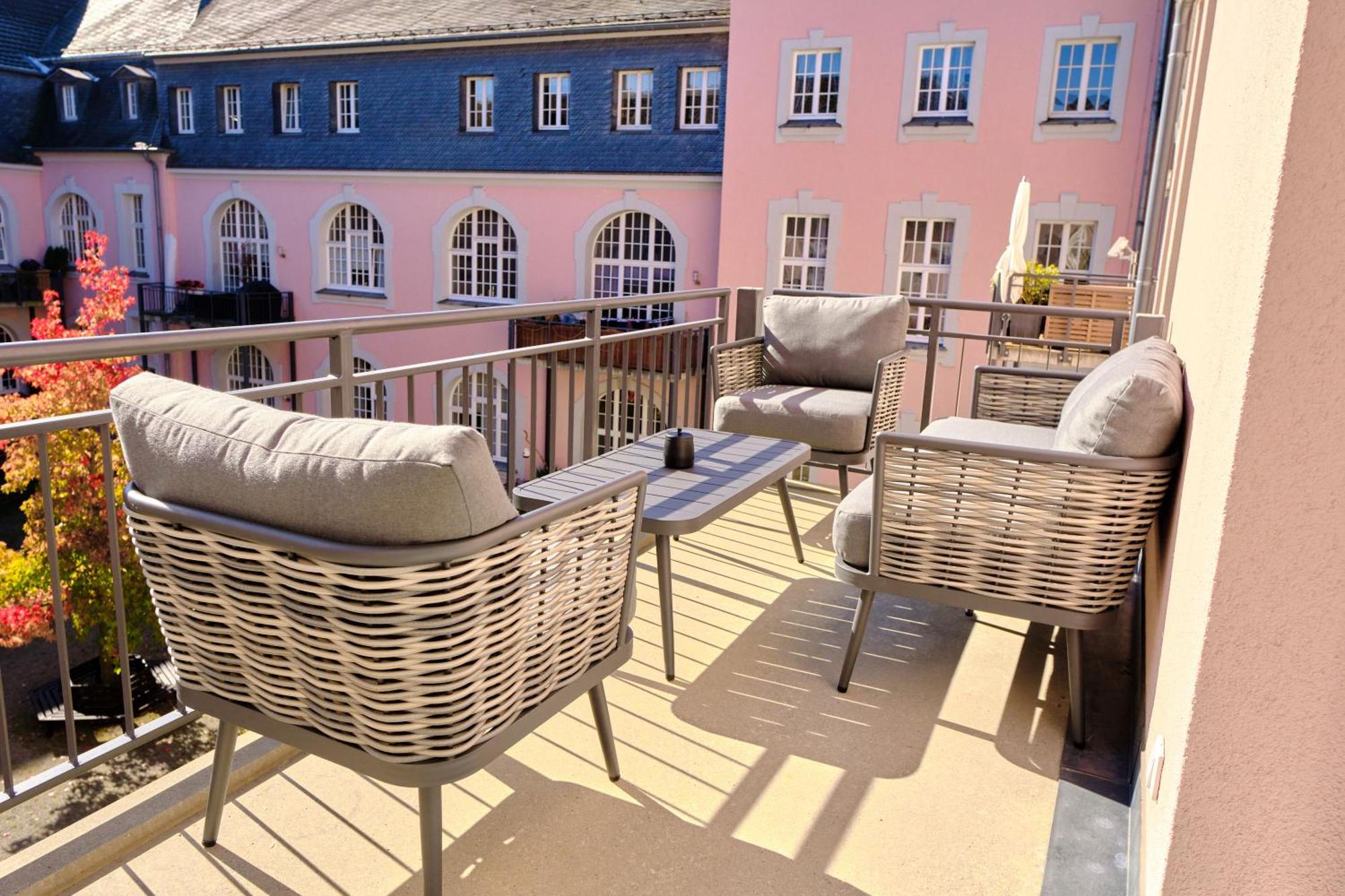 Historisches Deluxe Apartment Im Marianum Neuss Exterior photo